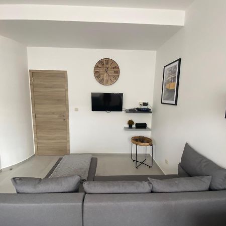 1-C Superbe Appartement Tres Calme Et Bien Decore Charleroi Ngoại thất bức ảnh