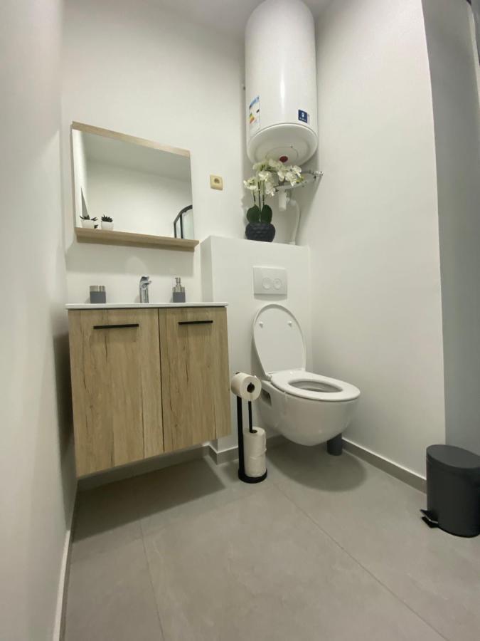 1-C Superbe Appartement Tres Calme Et Bien Decore Charleroi Ngoại thất bức ảnh