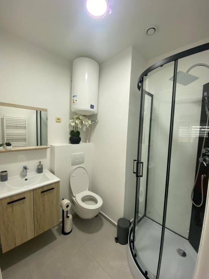 1-C Superbe Appartement Tres Calme Et Bien Decore Charleroi Ngoại thất bức ảnh
